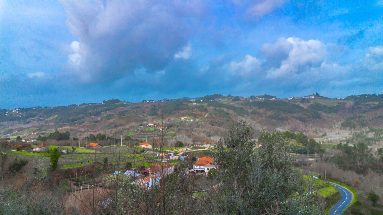 Moradia T3 para Venda em Espírito Santo, Nossa Senhora da Graça e São Simão Foto 2