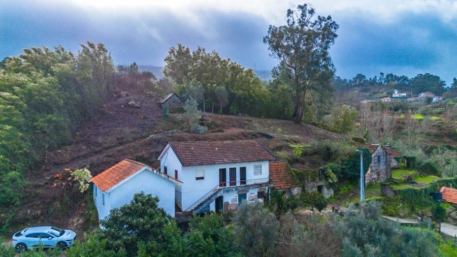 Moradia T3 para Venda em Espírito Santo, Nossa Senhora da Graça e São Simão Foto 6