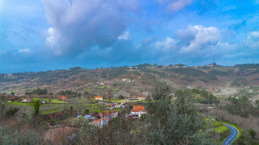 Moradia T3 para Venda em Espírito Santo, Nossa Senhora da Graça e São Simão Foto 2