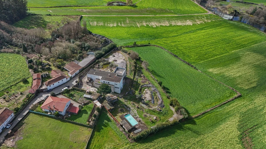 Moradia T4 para Venda em Junqueira