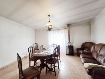 Moradia T3 para Venda em Agualva e Mira-Sintra
