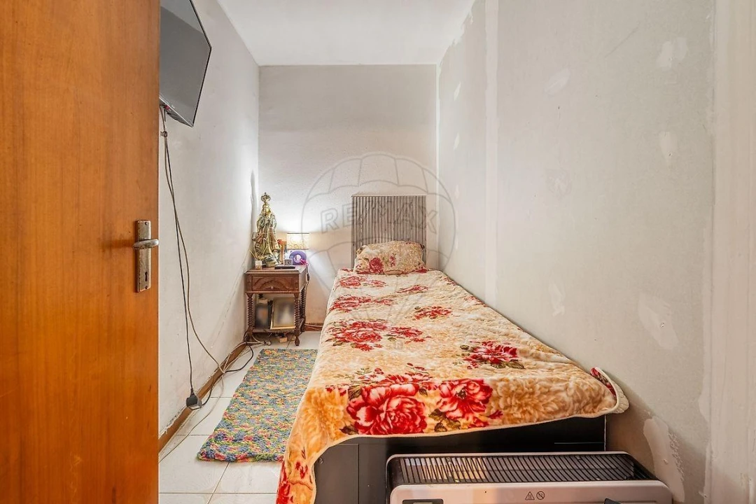 Apartamento T2 para Venda em Vilar de Andorinho Foto 7