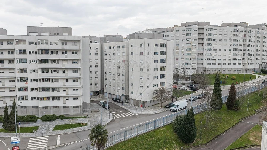 Apartamento T2 para Venda em Vilar de Andorinho Foto 19