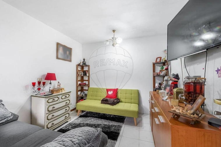 Apartamento T2 para Venda em Vilar de Andorinho Foto 8