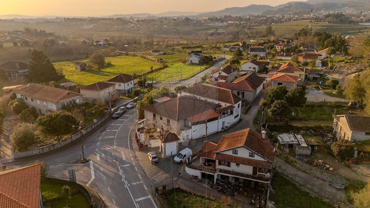 Moradia T4 para Venda em Águas Santas e Moure Foto 7