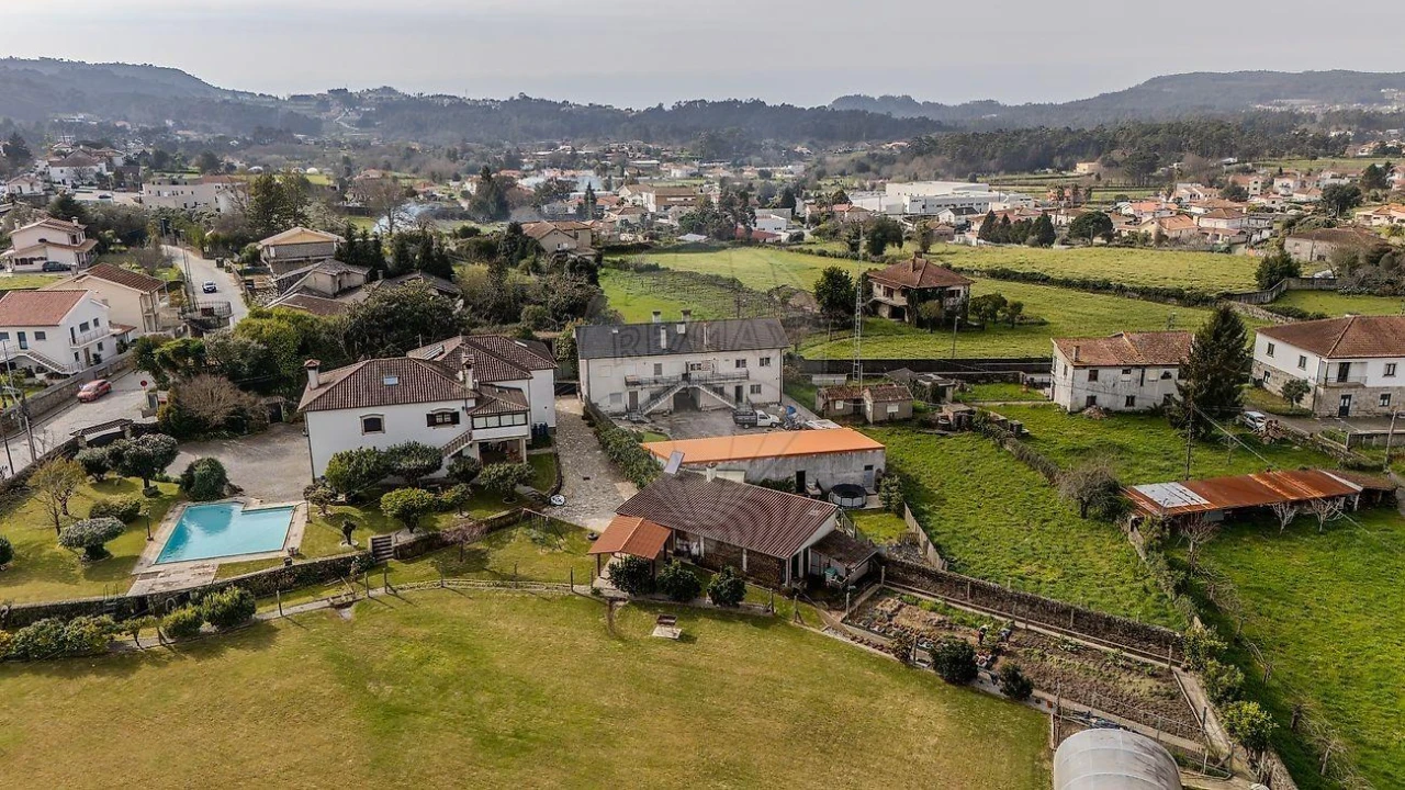 Apartamento T3 para Venda em Forjães Foto 9