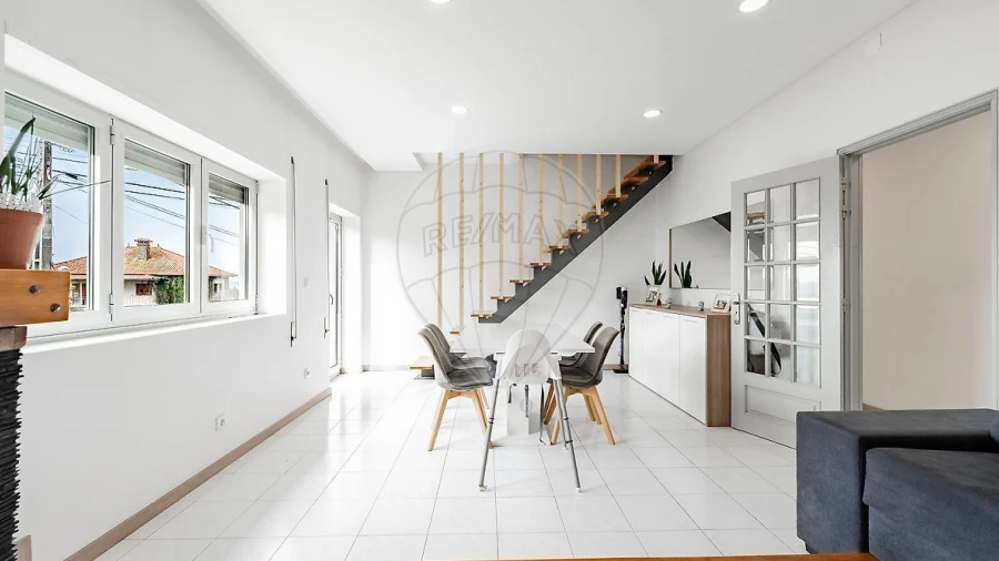 Apartamento T3 para Venda em Forjães