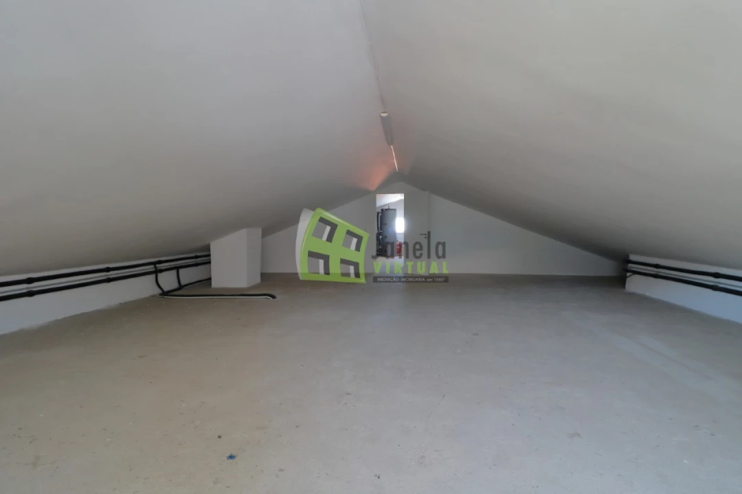 Moradia T4 para Venda em Quinta do Anjo Foto 25