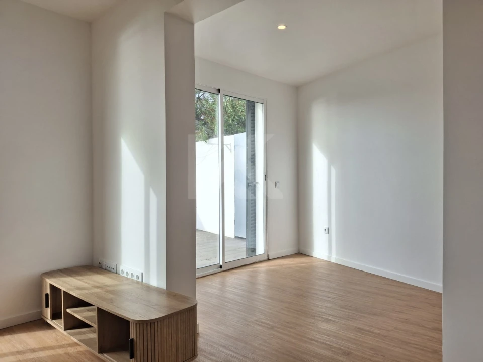 Apartamento T2 para Arrendamento em São Gonçalo Foto 8