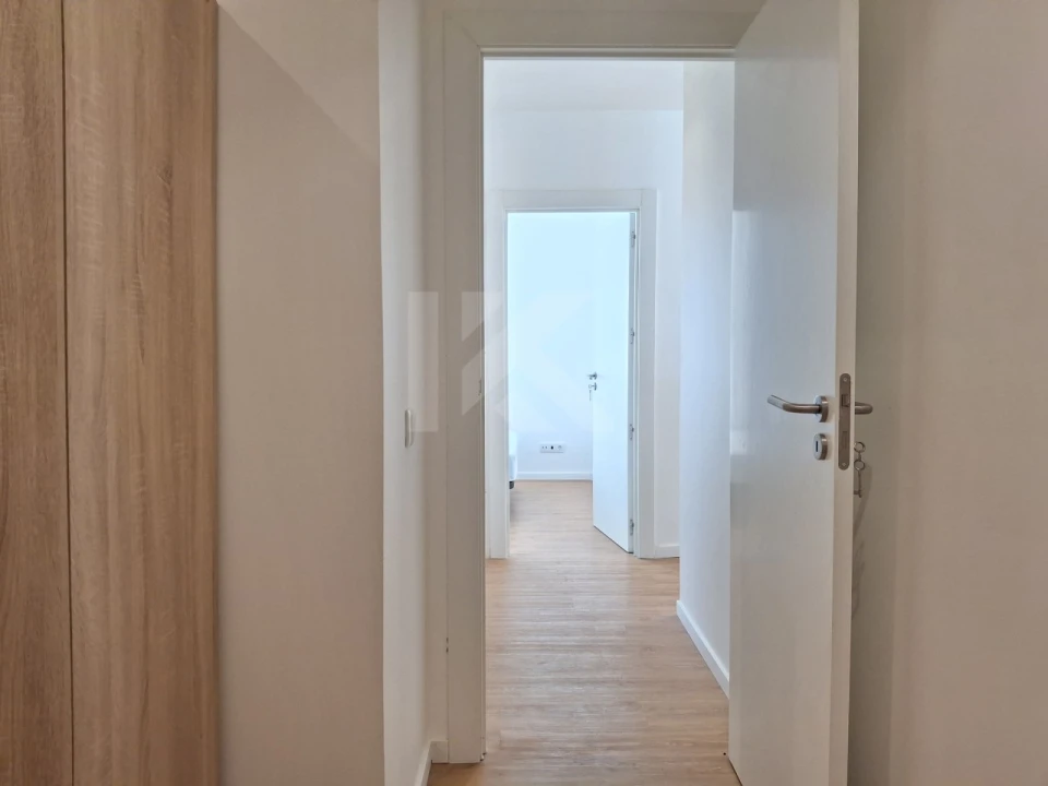 Apartamento T2 para Arrendamento em São Gonçalo Foto 23