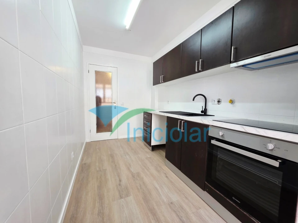 Apartamento T3 para Venda em Baguim do Monte (Rio Tinto) Foto 3