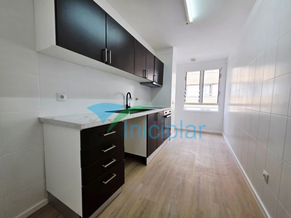 Apartamento T3 para Venda em Baguim do Monte (Rio Tinto) Foto 1