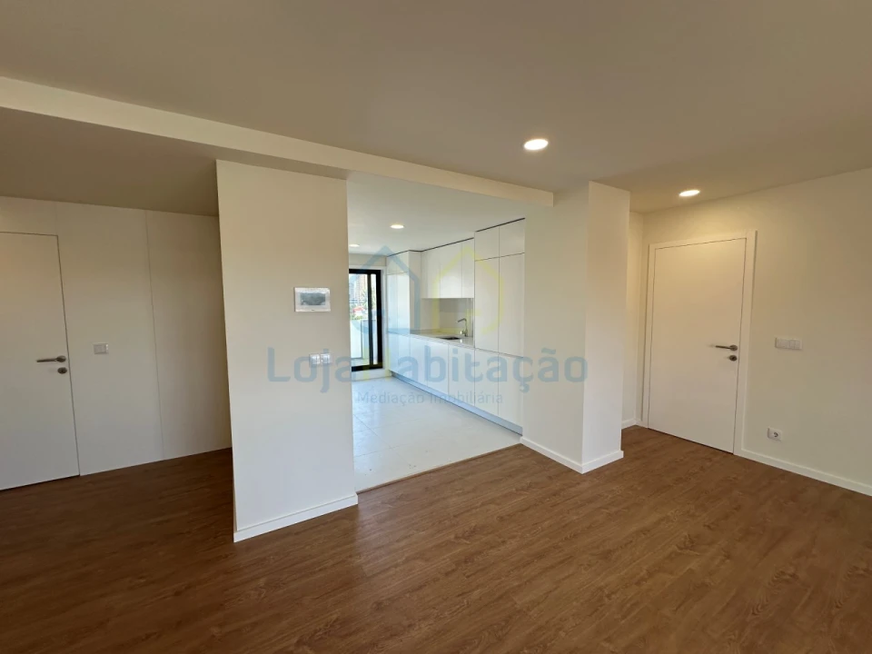 Apartamento T3 para Venda em Vila Nova de Famalicão e Calendário Foto 6