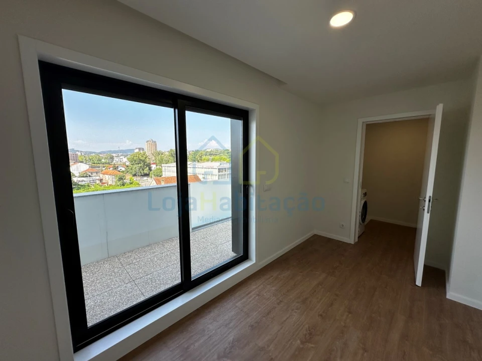 Apartamento T3 para Venda em Vila Nova de Famalicão e Calendário Foto 23