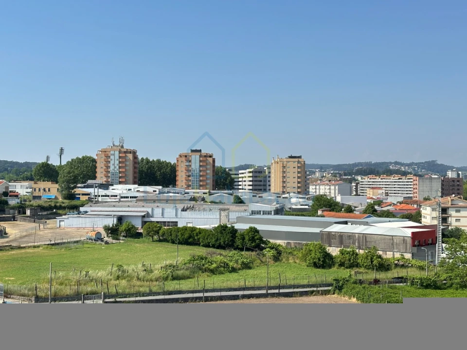 Apartamento T3 para Venda em Vila Nova de Famalicão e Calendário Foto 38