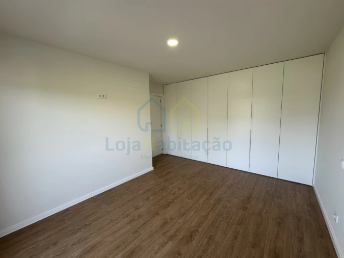 Apartamento T3 para Venda em Vila Nova de Famalicão e Calendário Foto 19