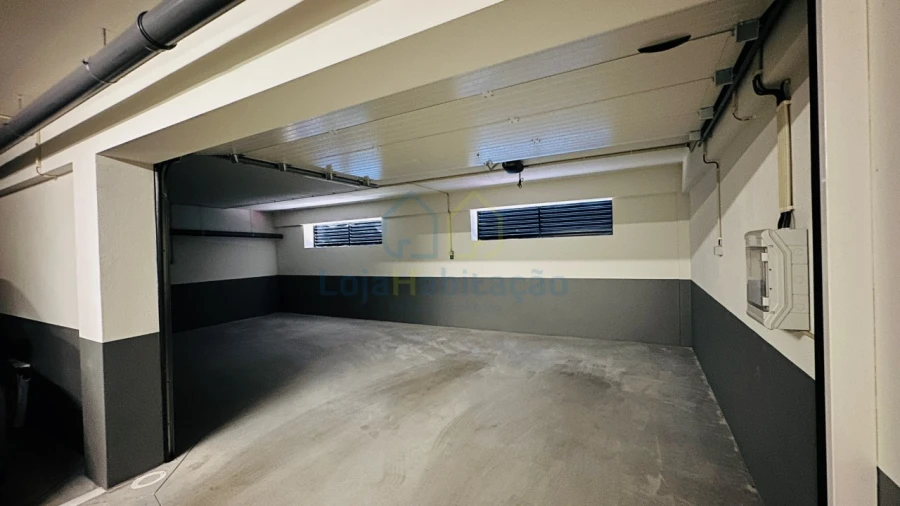 Apartamento T3 para Venda em Vila Nova de Famalicão e Calendário Foto 30