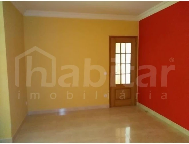 Moradia T3 para Venda em Benavente Foto 14