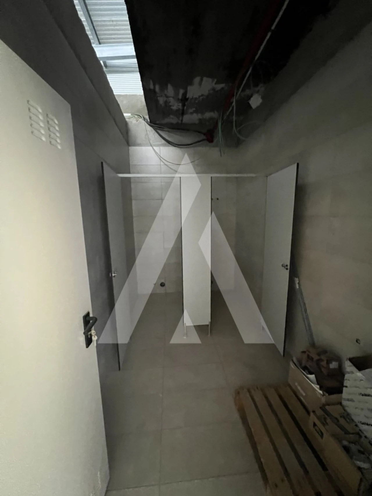 Armazém para Venda em Sacavém e Prior Velho Foto 15