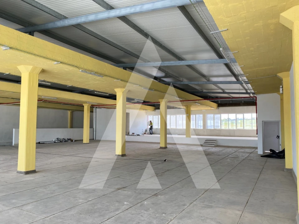 Armazém para Venda em Sacavém e Prior Velho Foto 18