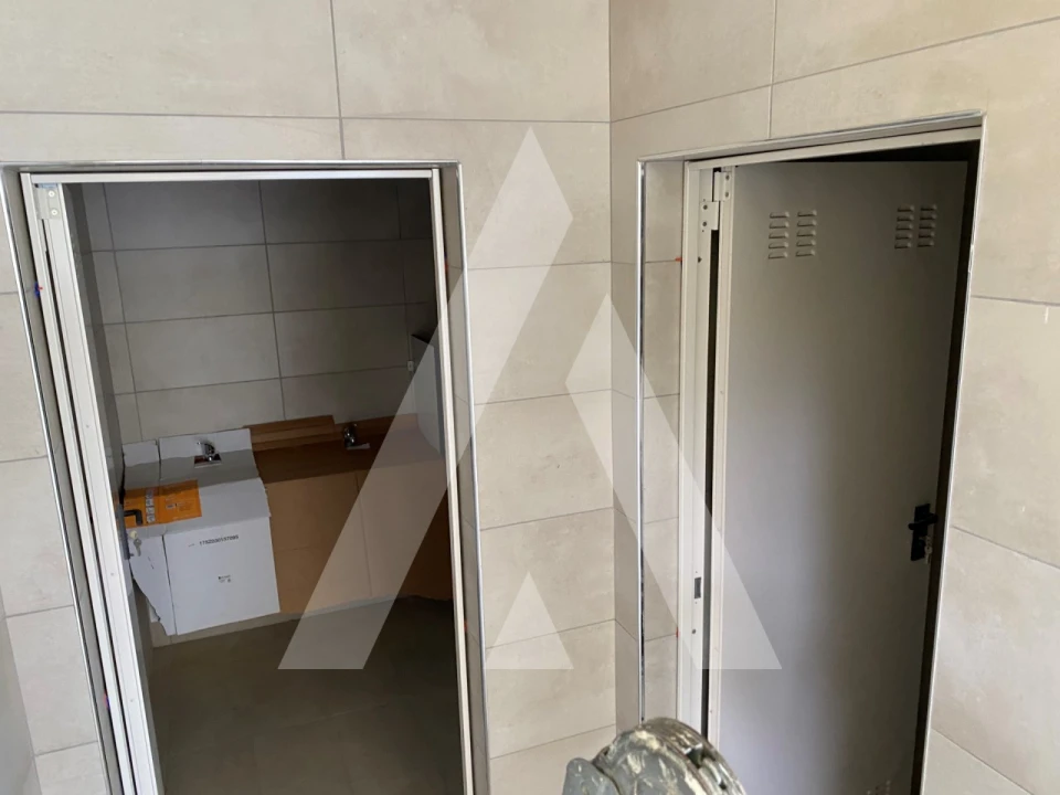 Armazém para Venda em Sacavém e Prior Velho Foto 26