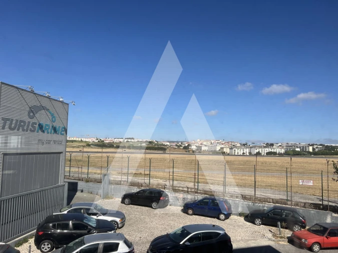 Armazém para Venda em Sacavém e Prior Velho Foto 14