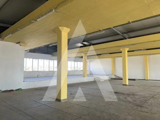 Armazém para Venda em Sacavém e Prior Velho Foto 8