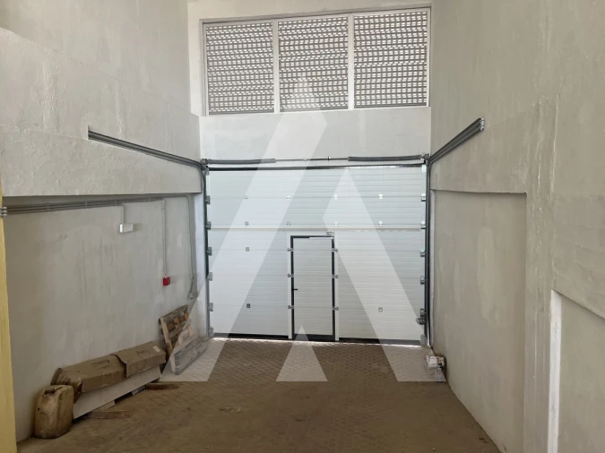 Armazém para Venda em Sacavém e Prior Velho Foto 12