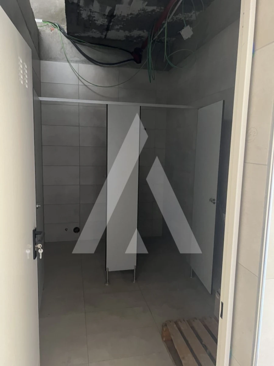 Armazém para Venda em Sacavém e Prior Velho Foto 13