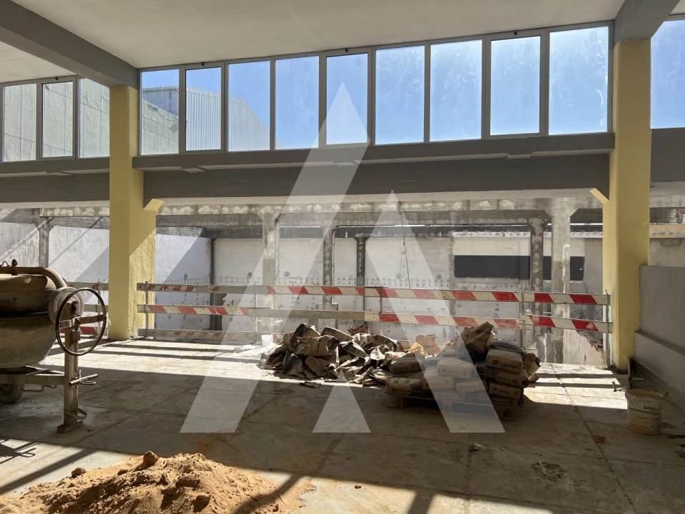 Armazém para Venda em Loures Foto 11