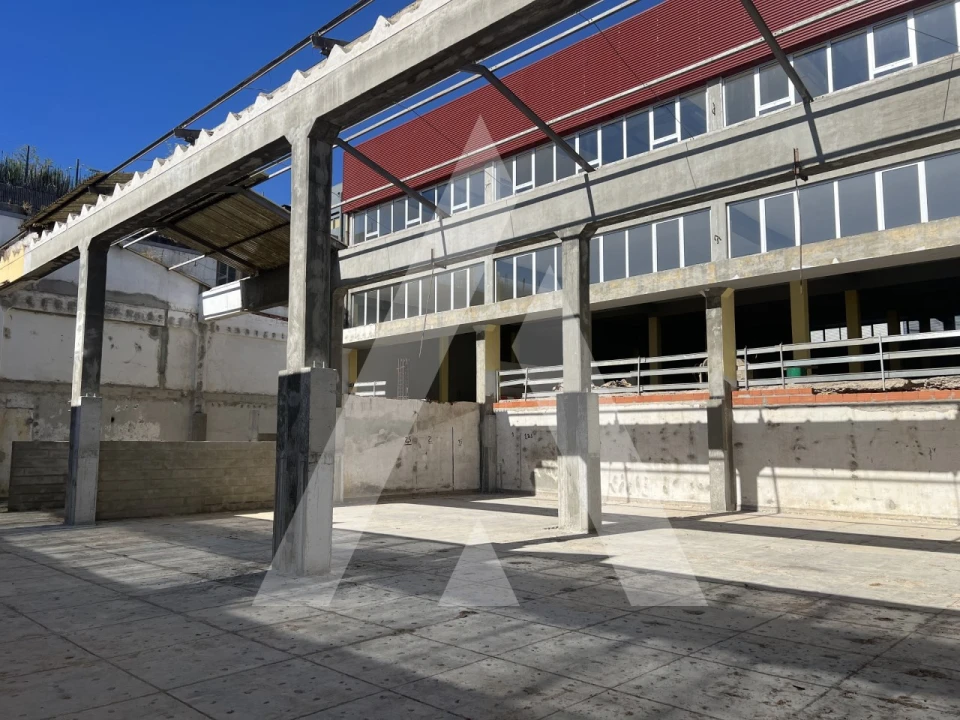 Armazém para Venda em Loures Foto 14