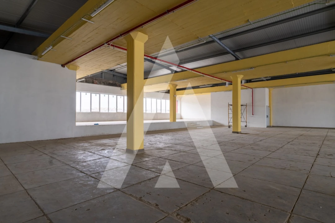 Armazém para Venda em Loures Foto 10