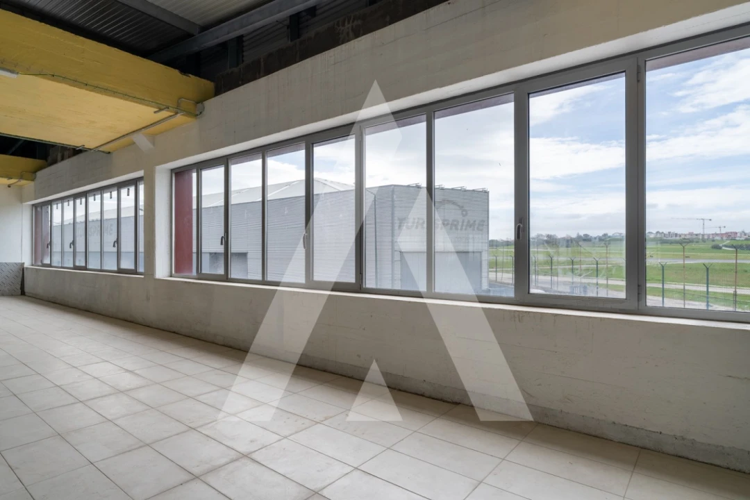 Armazém para Venda em Loures Foto 13