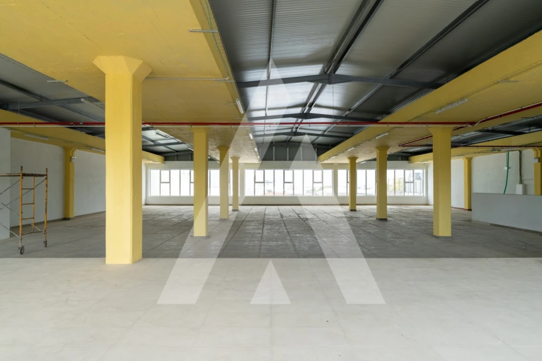 Armazém para Venda em Loures Foto 15