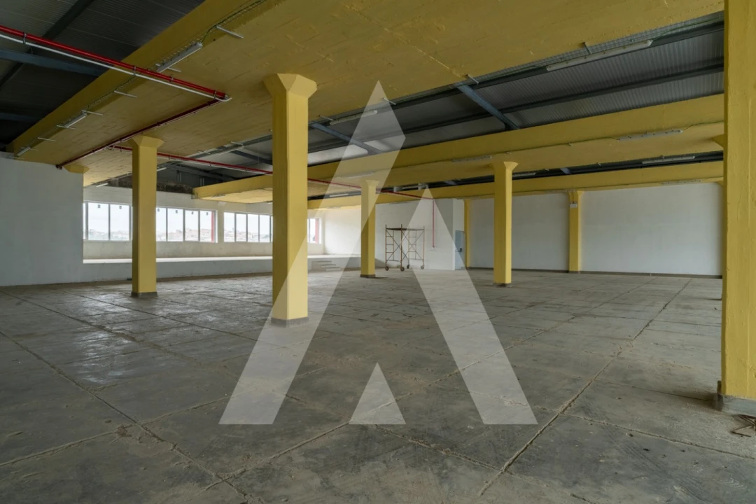 Armazém para Venda em Loures Foto 22