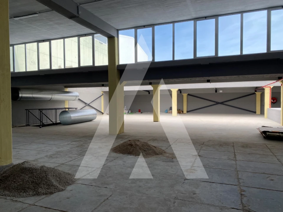 Armazém para Venda em Loures Foto 28
