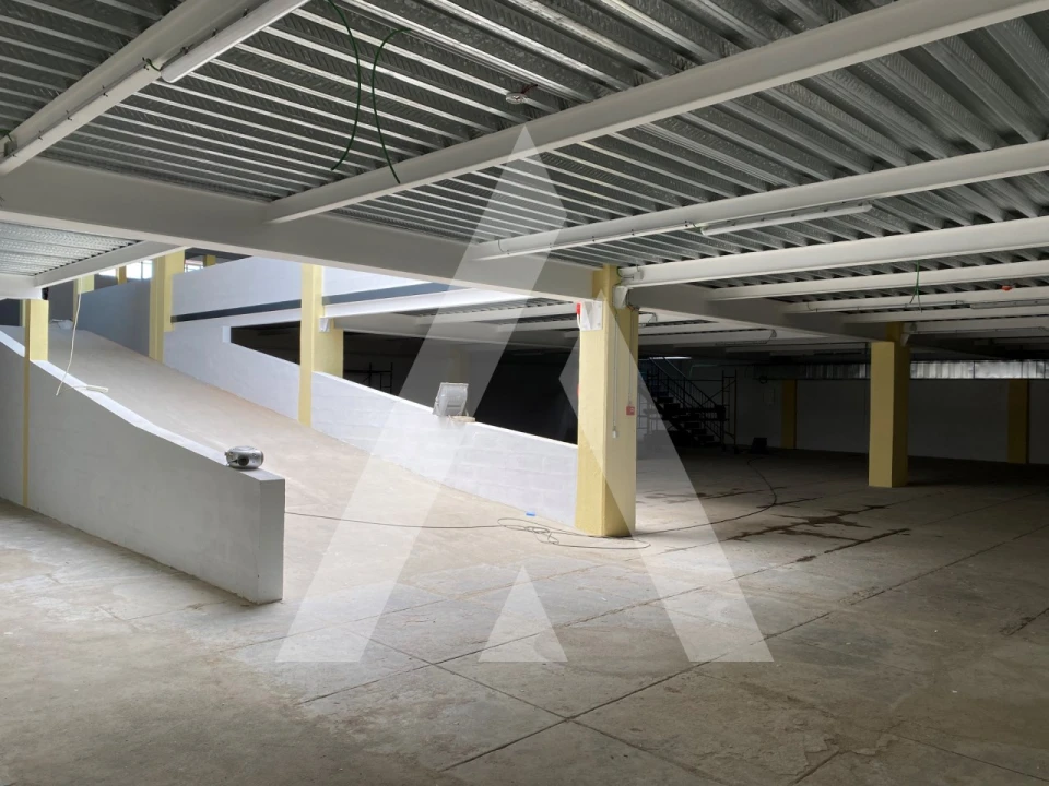 Armazém para Venda em Loures Foto 30