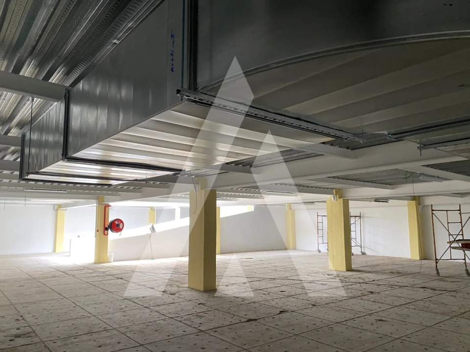 Armazém para Venda em Loures Foto 31