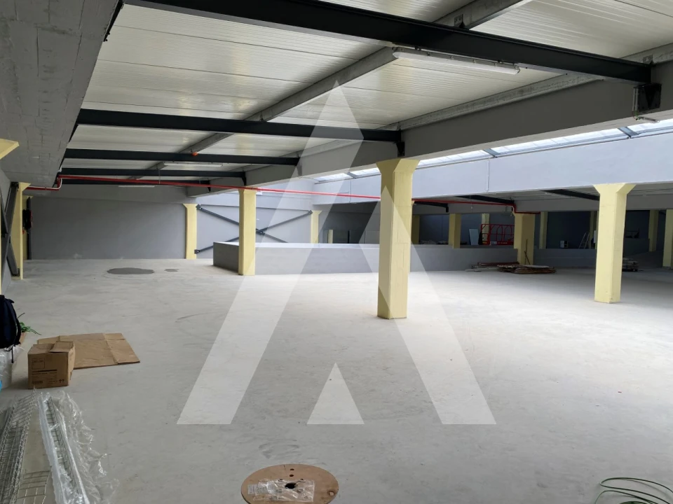 Armazém para Venda em Loures Foto 34