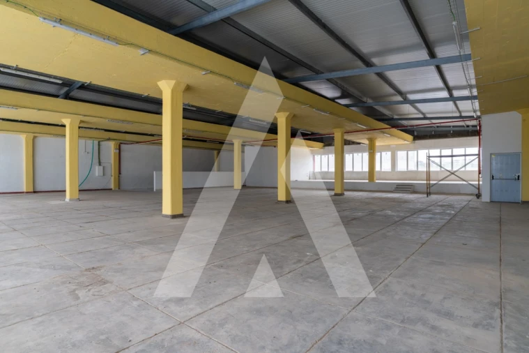 Armazém para Venda em Loures Foto 5