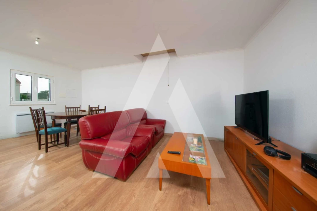 Moradia T3 para Venda em Couço Foto 3