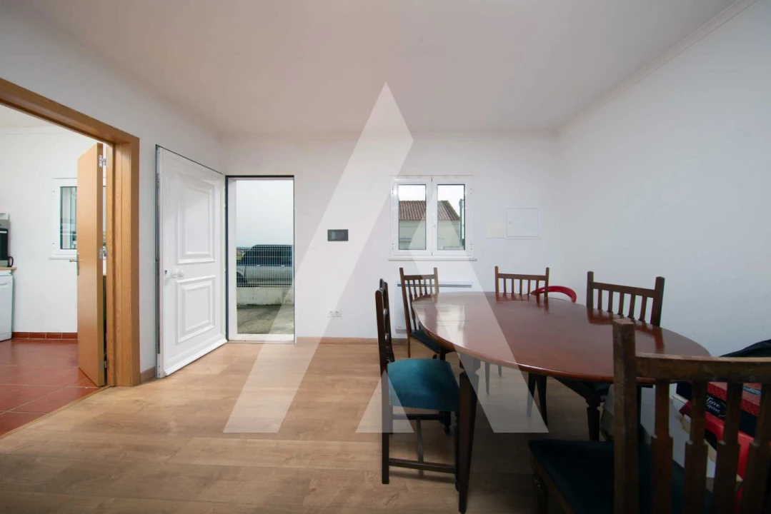 Moradia T3 para Venda em Couço Foto 6