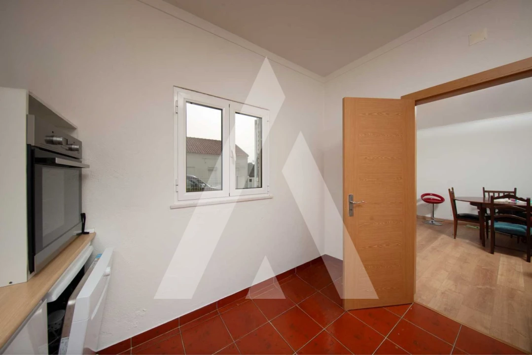 Moradia T3 para Venda em Couço Foto 10