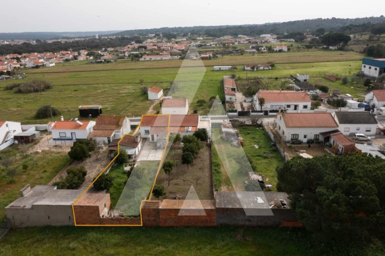 Moradia T3 para Venda em Couço Foto 37