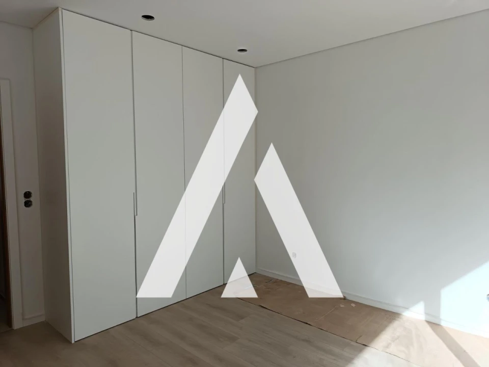 Moradia T2 para Venda em Lanheses Foto 18