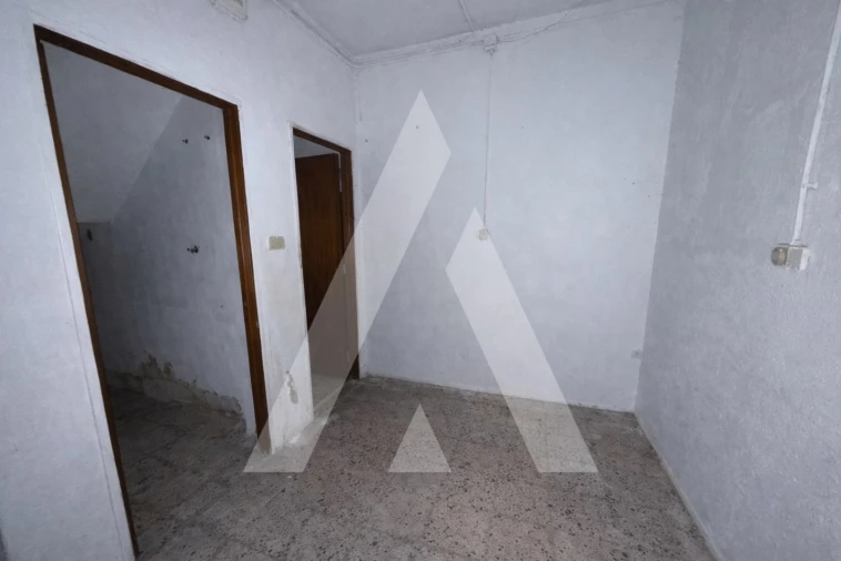 Loja para Arrendamento em Águas Livres Foto 5