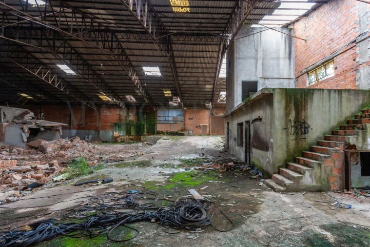 Terreno Comércio / Armazém para Venda em Mira Foto 15