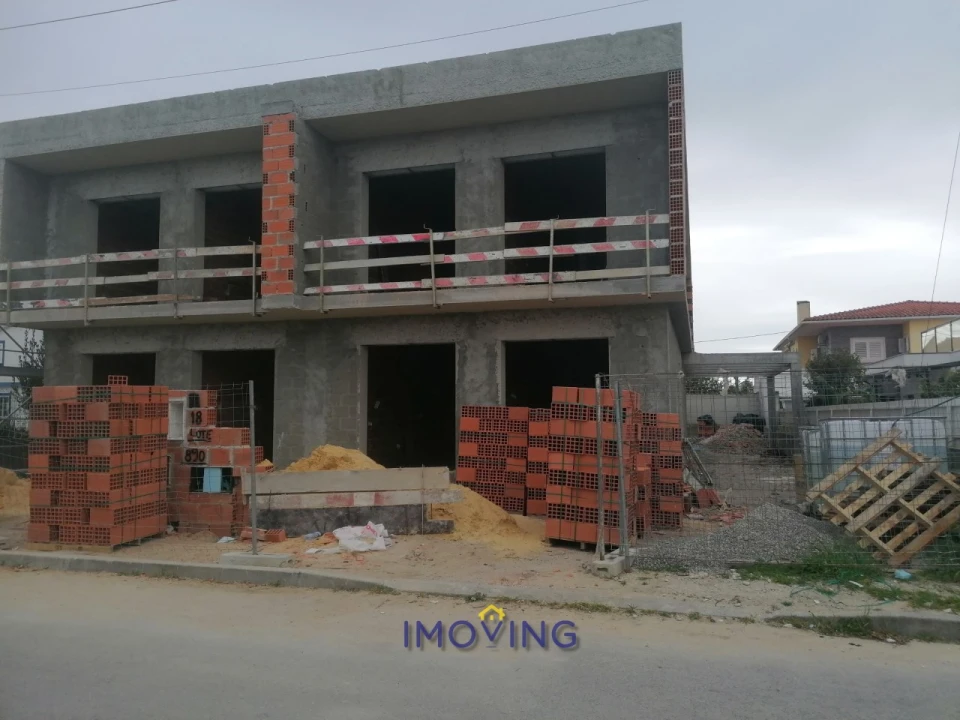 Moradia T4 para Venda em Fernao Ferro Foto 3