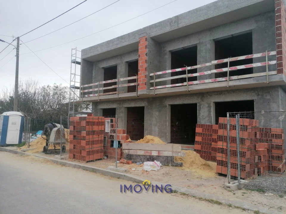 Moradia T4 para Venda em Fernao Ferro Foto 4