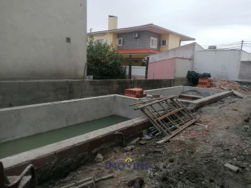 Moradia T4 para Venda em Fernao Ferro